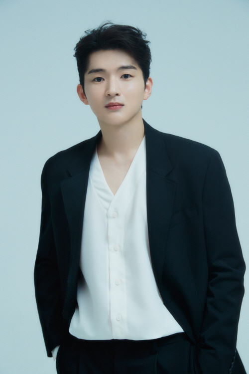 배우 김희찬/빌리언스